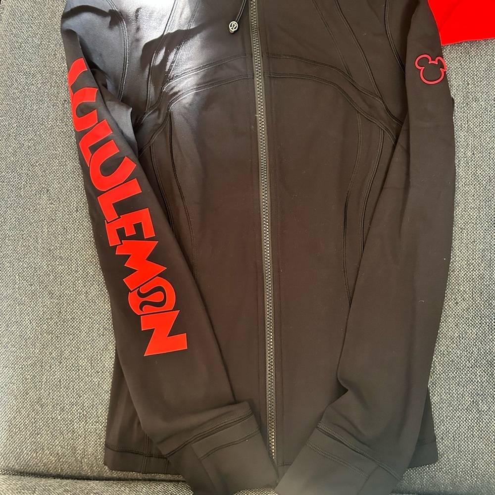 Disney x lululemon Define Jacket Nulu size 6